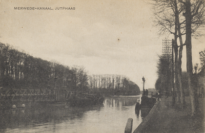 130189 Gezicht op het Merwedekanaal te Jutphaas, ter hoogte van de draaibrug (Rijnhuizerbrug).N.B. De gemeente Jutphaas ...